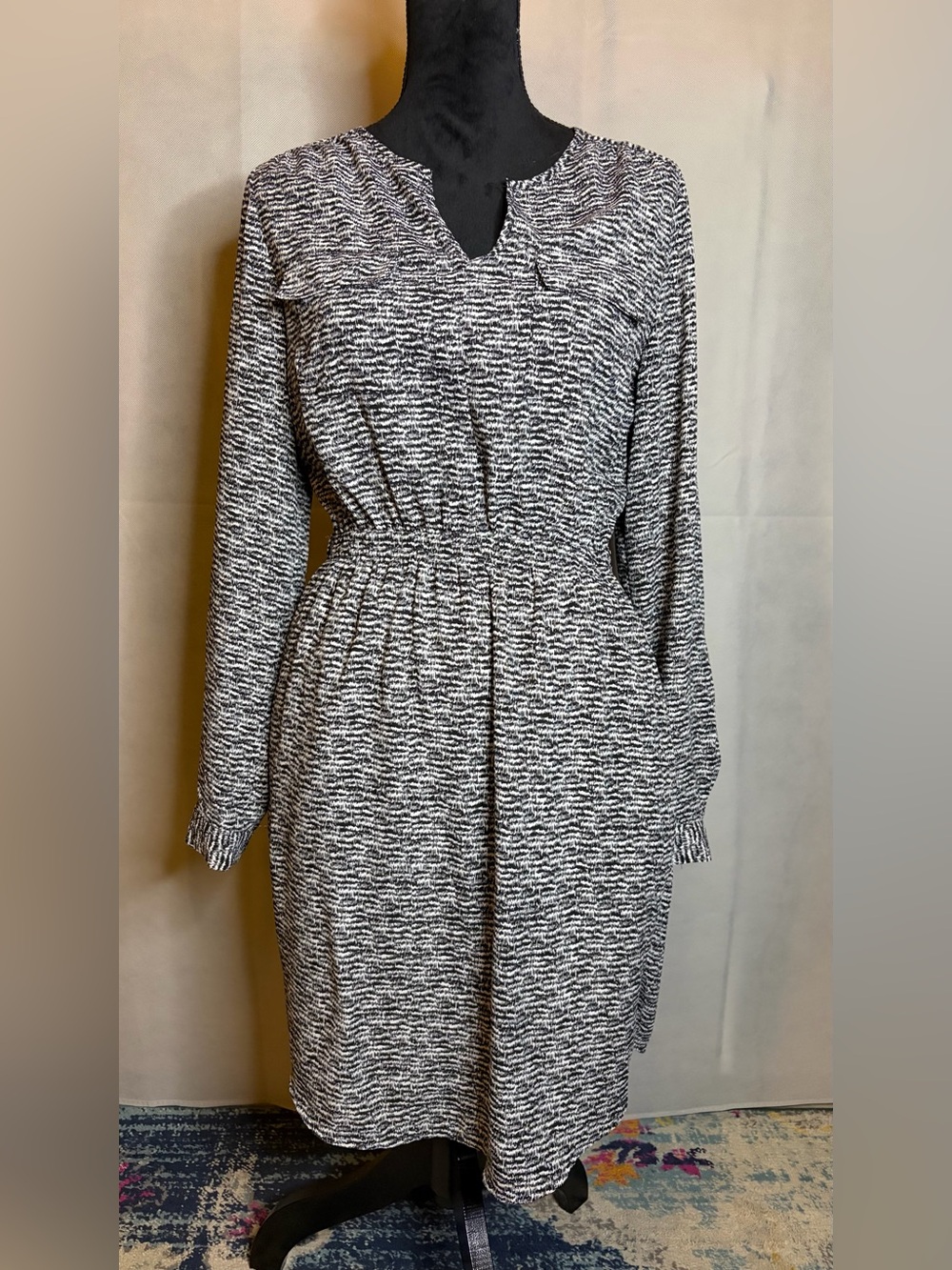 Mossimo Black and White Long Sleeve Elastic Waist Dress